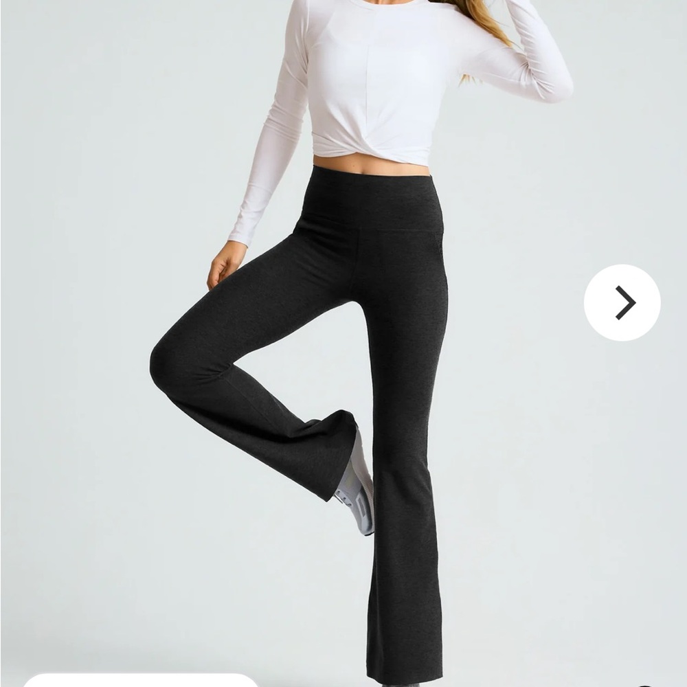 Beyond Yoga flare pant size small